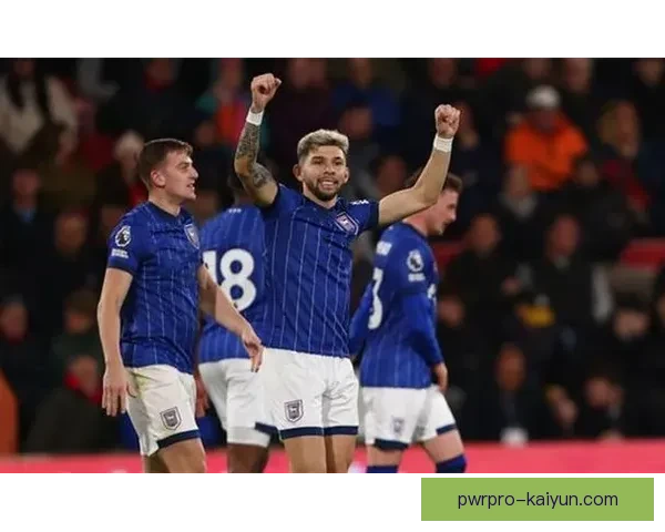 英超南伦敦老鹰状态回暖，球队近期表现稳健引人关注