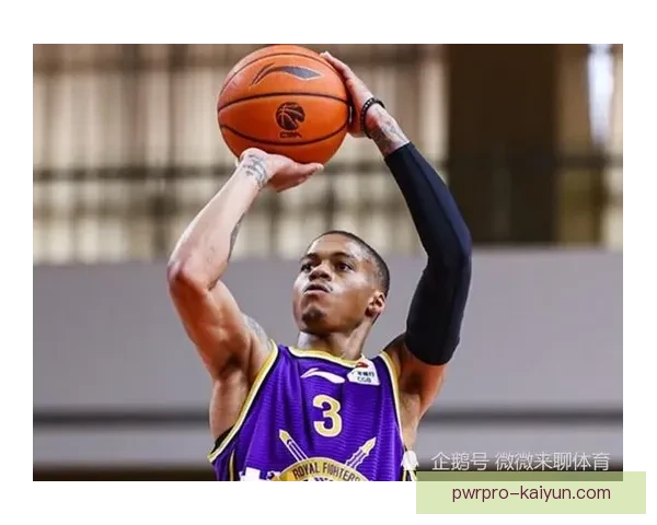 巴斯托尼持续提升防线领导能力,状态回暖引人关注 巴斯托尼持续提升防线领导能力,状态回暖引人关注